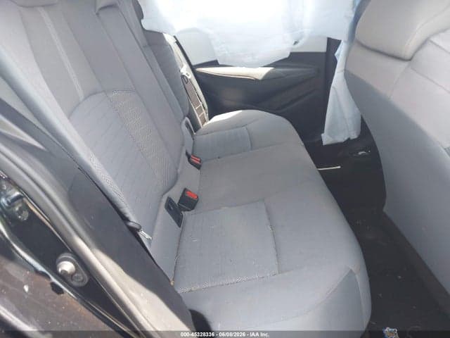 2025 TOYOTA COROLLA SE 8