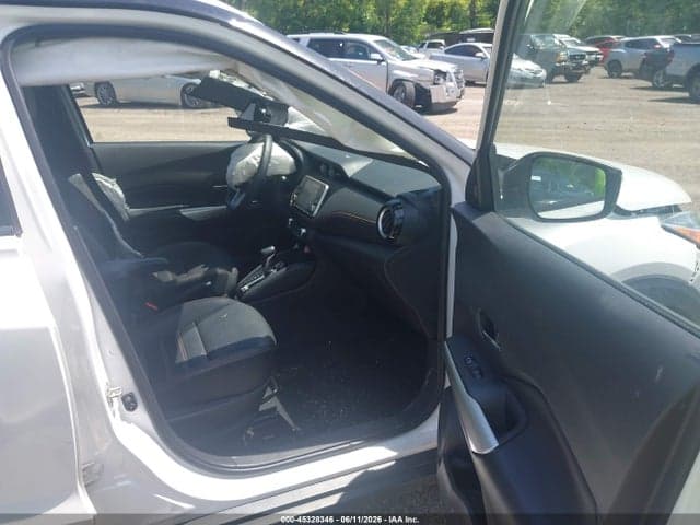 2020 NISSAN KICKS SR XTRONIC CVT 5
