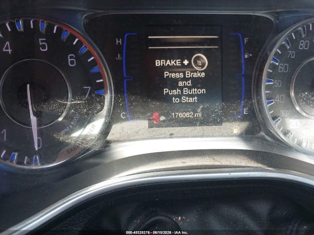 2016 CHRYSLER 200 LIMITED 15