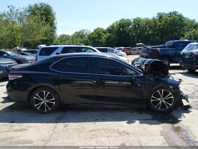 2020 TOYOTA CAMRY SE 13