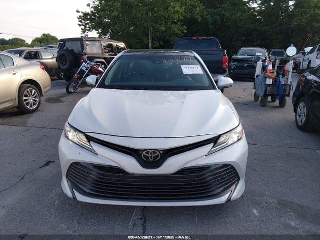 2018 TOYOTA CAMRY XLE V6 13