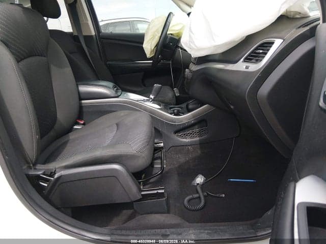 2019 DODGE JOURNEY SE 5