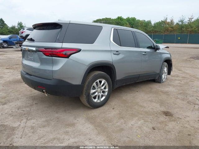 2023 CHEVROLET TRAVERSE AWD LS 4