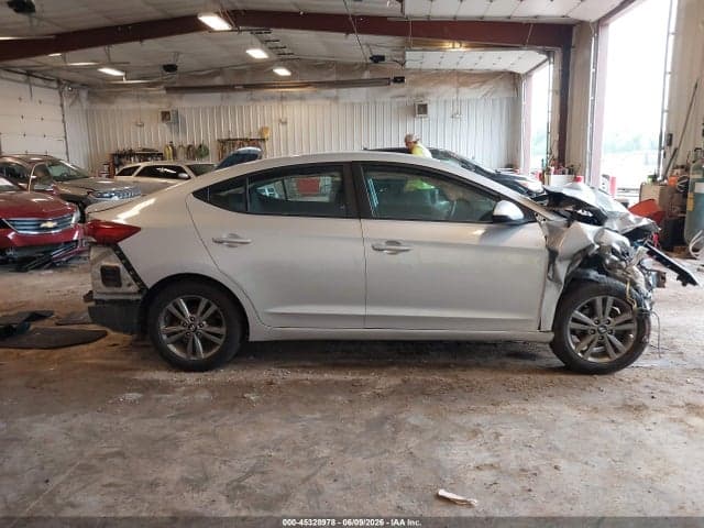 2018 HYUNDAI ELANTRA SE 13