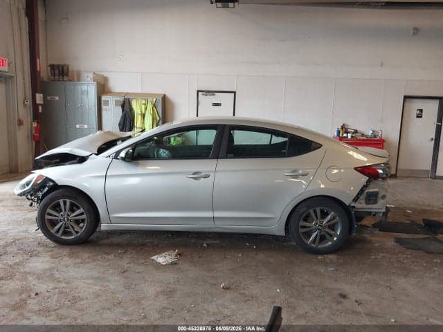 2018 HYUNDAI ELANTRA SE 14