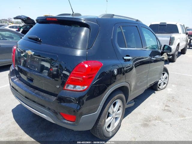 2019 CHEVROLET TRAX LT 4
