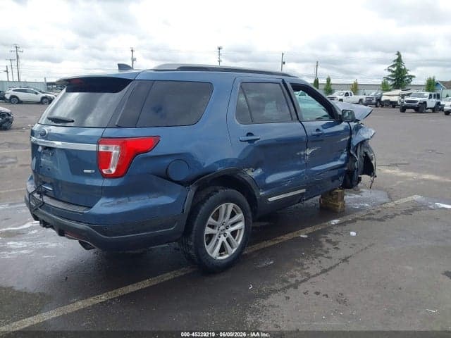 2018 FORD EXPLORER XLT 4