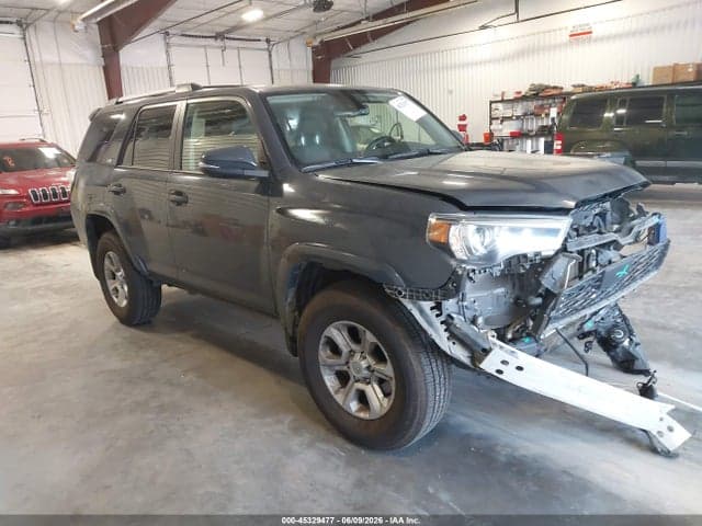 2024 TOYOTA 4RUNNER SR5 PREMIUM 1