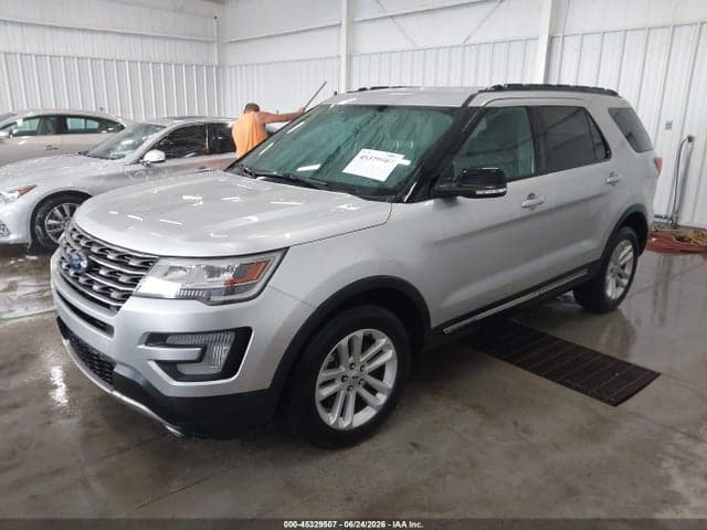 2017 FORD EXPLORER XLT 2