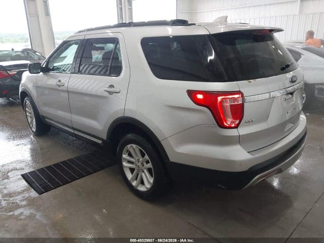 2017 FORD EXPLORER XLT 3