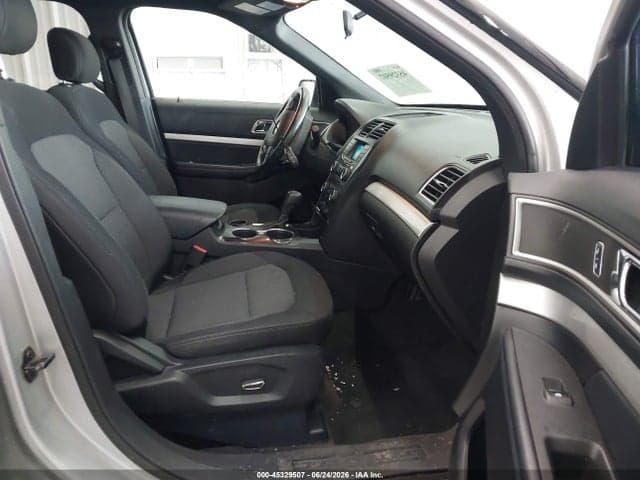 2017 FORD EXPLORER XLT 5