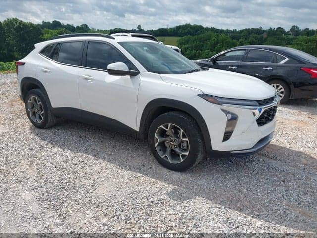 2025 CHEVROLET TRAX FWD LT - 1