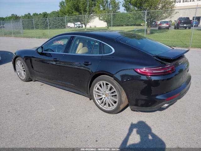 2017 PORSCHE PANAMERA 4 3