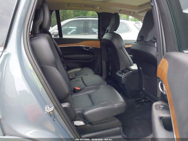 2023 VOLVO XC90 B5 8