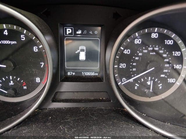 2017 HYUNDAI SANTA FE SE 7