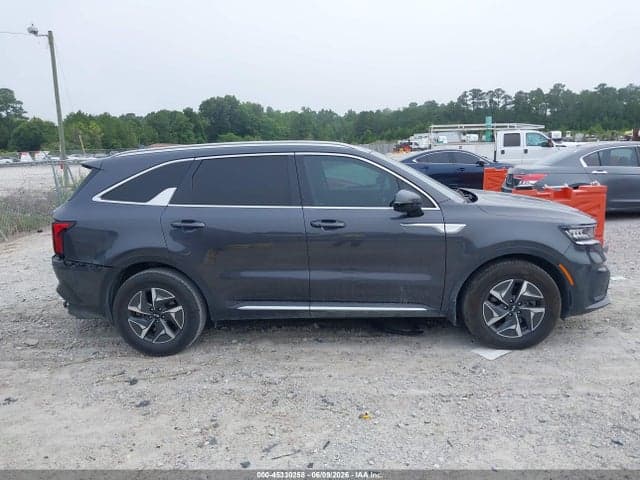 2021 KIA SORENTO S 13