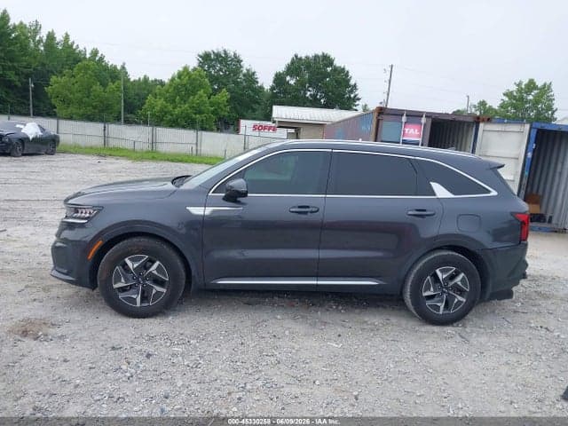 2021 KIA SORENTO S 14