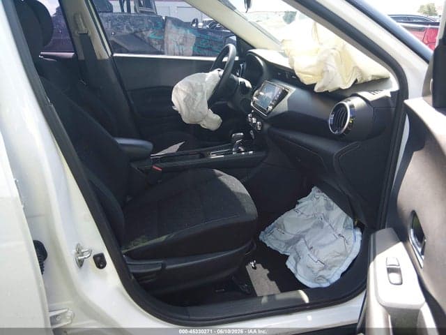 2023 NISSAN KICKS SV XTRONIC CVT 5