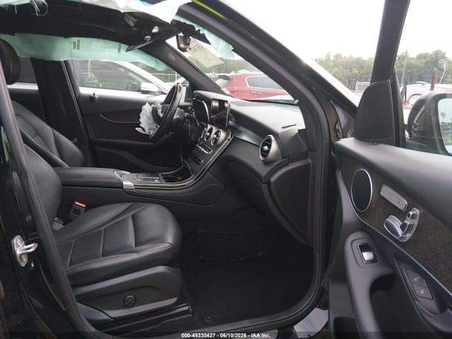 2020 MERCEDES-BENZ GLC 300 4MATIC 5