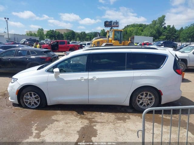 2022 CHRYSLER PACIFICA TOURING L 14