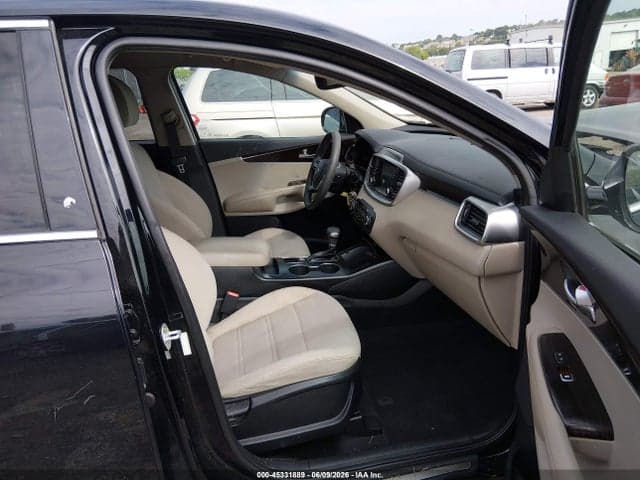 2019 KIA SORENTO 2.4L LX 5