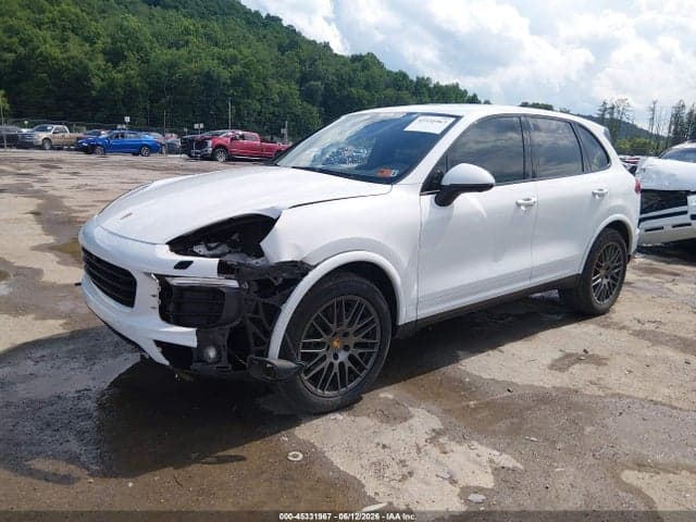2017 PORSCHE CAYENNE PLATINUM 2