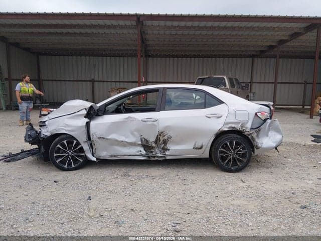 2017 TOYOTA COROLLA SE 14
