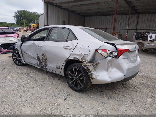2017 TOYOTA COROLLA SE 3