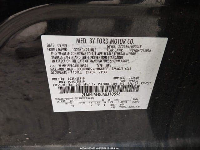 2010 LINCOLN MKT 9
