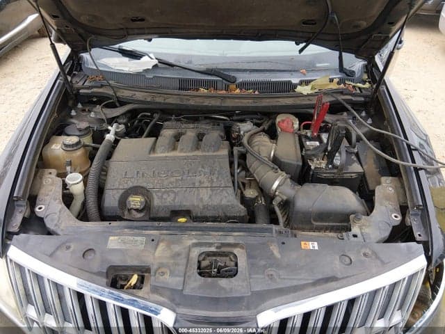 2010 LINCOLN MKT 10