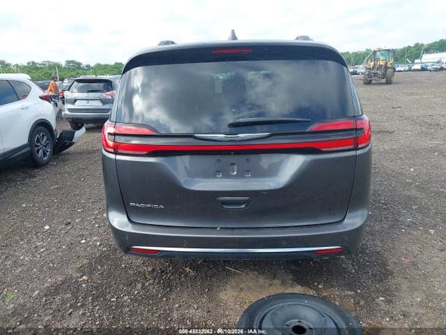 2021 CHRYSLER PACIFICA TOURING L 17