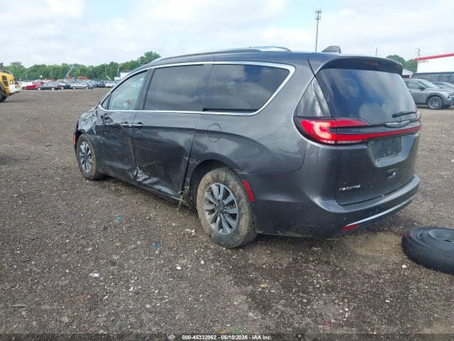 2021 CHRYSLER PACIFICA TOURING L 3