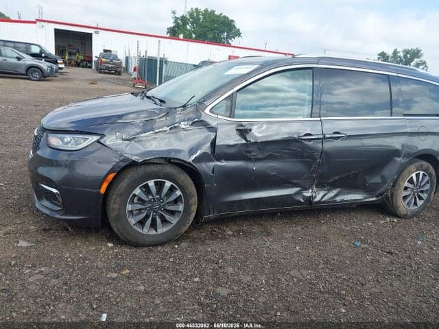 2021 CHRYSLER PACIFICA TOURING L 6