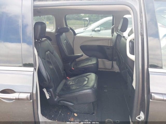 2021 CHRYSLER PACIFICA TOURING L 8