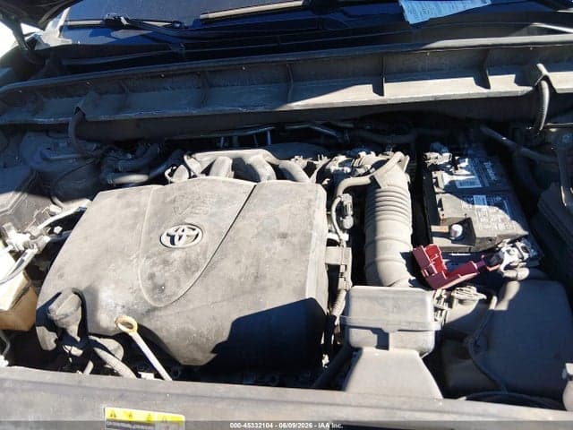 2021 TOYOTA HIGHLANDER XLE 10