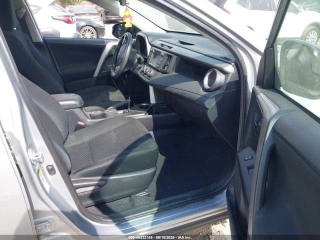 2018 TOYOTA RAV4 LE 5