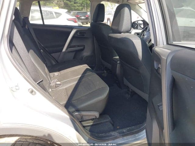2018 TOYOTA RAV4 LE 8