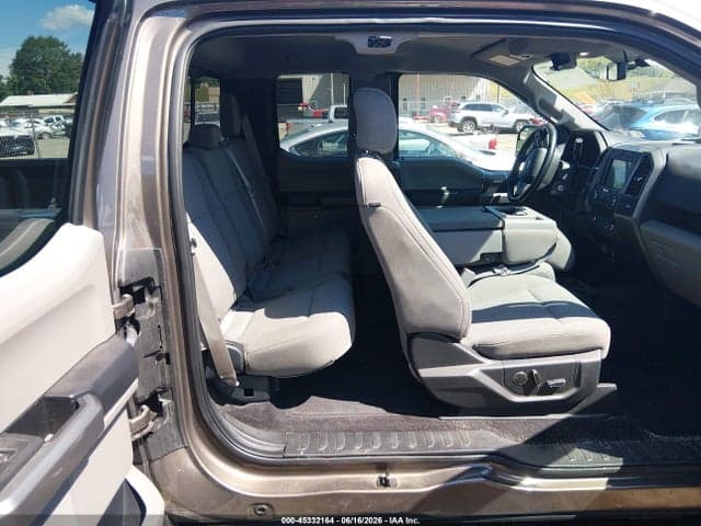 2017 FORD F-150 XLT 8