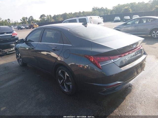 2021 HYUNDAI ELANTRA SEL 3
