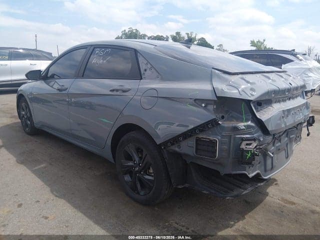 2023 HYUNDAI ELANTRA SEL 3
