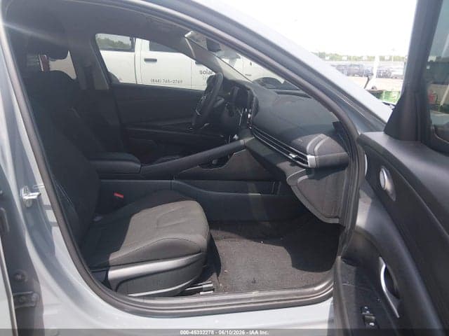2023 HYUNDAI ELANTRA SEL 5