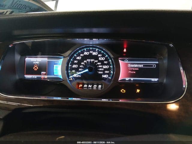 2019 FORD TAURUS LIMITED 7