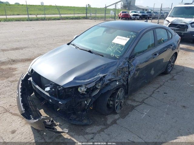 2024 KIA FORTE LXS 2