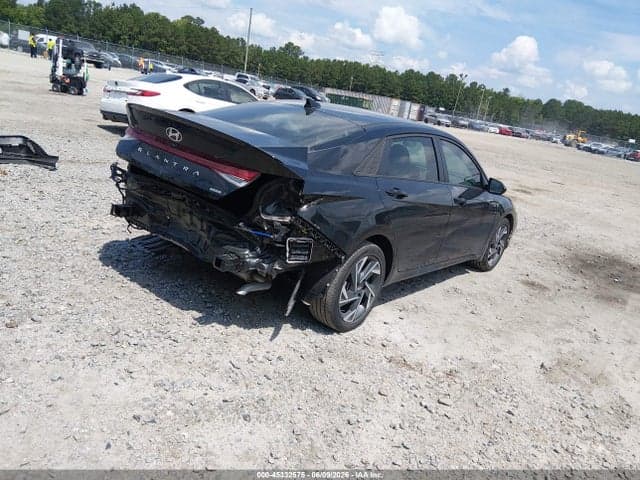 2025 HYUNDAI ELANTRA HYBRID SEL SPORT 4