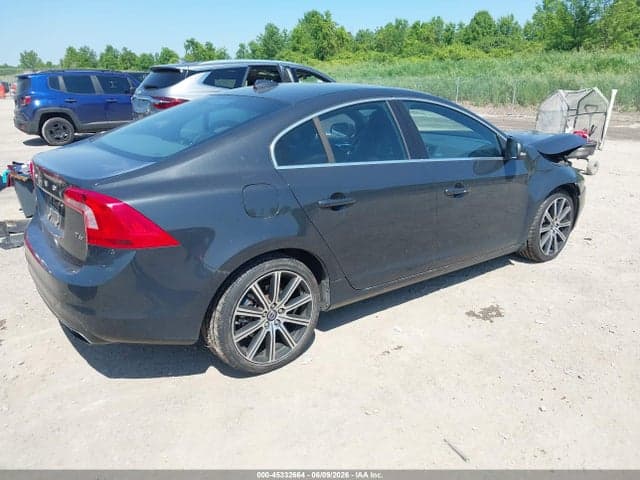 2015 VOLVO S60 T6 4