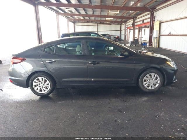 2020 HYUNDAI ELANTRA SE 14