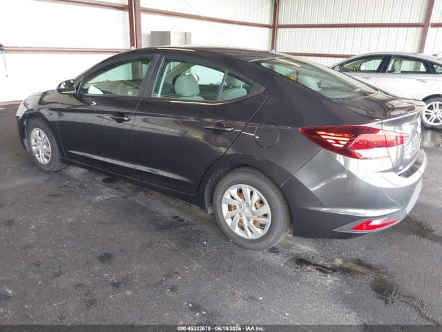 2020 HYUNDAI ELANTRA SE 3