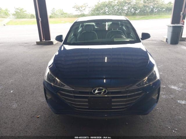 2020 HYUNDAI ELANTRA SE 17