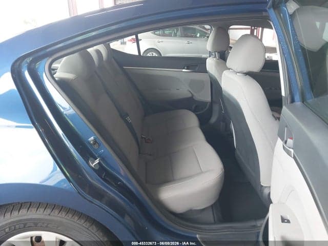 2020 HYUNDAI ELANTRA SE 8
