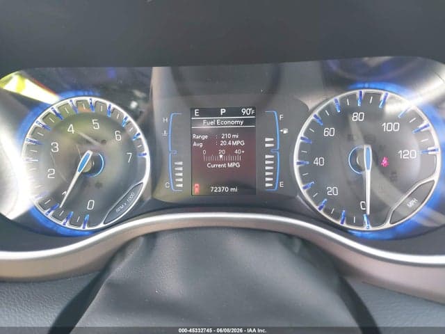 2021 CHRYSLER VOYAGER LX 7